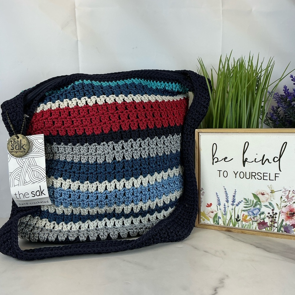 The Sak Amberly Navy and Red Crochet Shoulder Bag - Picture 4 of 12